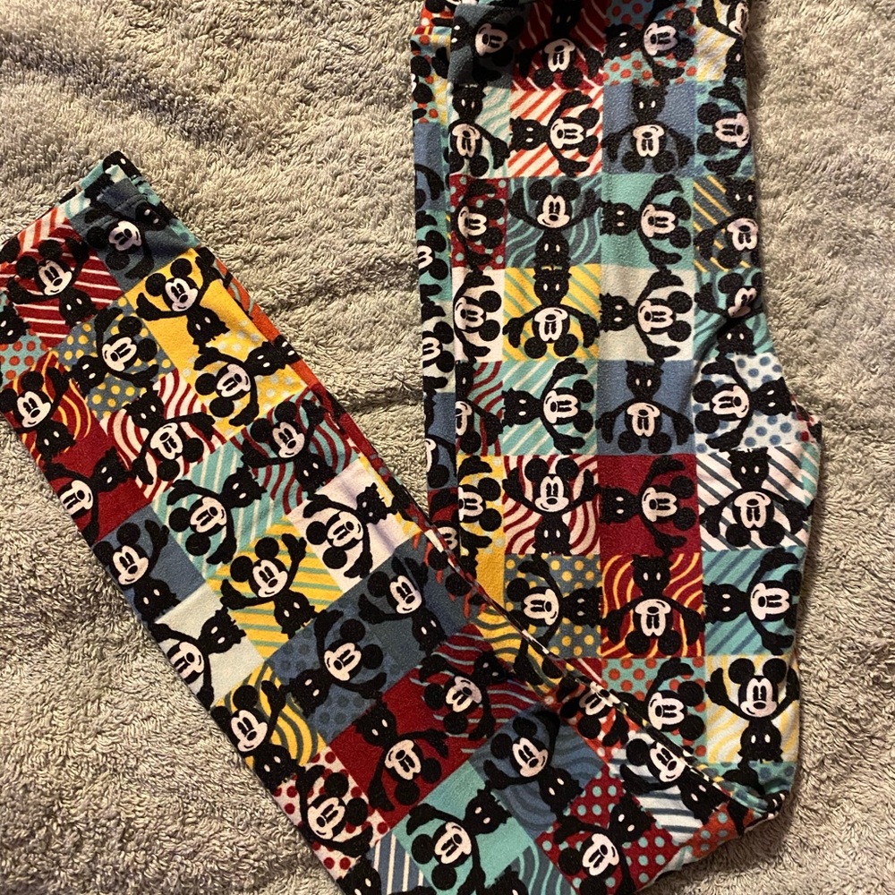 LuLaRoe Leggings Kids L/XL (Disney)